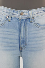Load image into Gallery viewer, LIGHT WASH DISTRESSED SKINNY DENIM
