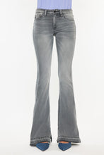 Load image into Gallery viewer, LT.GRAY HEM FLARE DENIM
