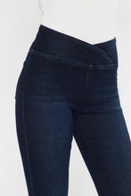 Load image into Gallery viewer, PULL-ON BOOTCUT DENIM
