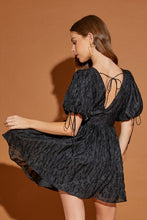 Load image into Gallery viewer, FLORAL LACE UP DRESS
