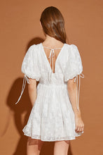 Load image into Gallery viewer, FLORAL LACE UP DRESS
