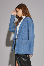 Load image into Gallery viewer, TAILORED DENIM JACKET
