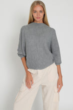 Load image into Gallery viewer, HEATHER GRAY KNIT SWEATER
