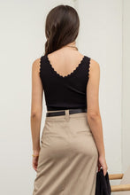 Load image into Gallery viewer, SCALLOPED TRIM TANK
