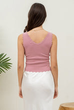 Load image into Gallery viewer, SCALLOPED TRIM TANK

