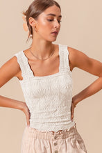 Load image into Gallery viewer, FLORAL JAQUARD TANK TOP

