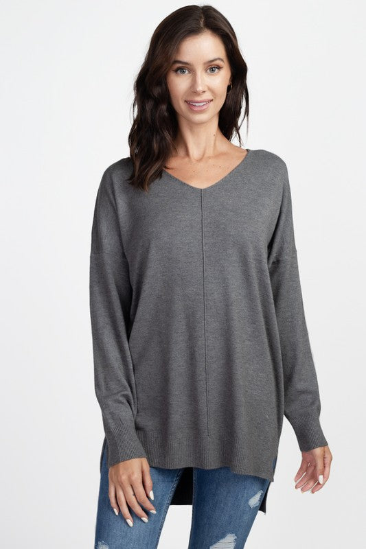 FRONT SEAM V-NECK SWEATER