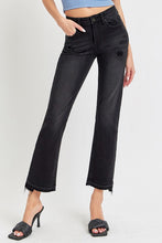 Load image into Gallery viewer, RISEN- MID RISE ANKLE STRAIGHT BLACK DENIM

