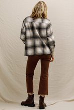 Load image into Gallery viewer, BLK/WHT PLAID SHACKET
