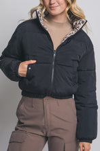 Load image into Gallery viewer, REVERSIBLE COLLAR PUFFER JACKET
