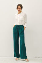 Load image into Gallery viewer, CRINKLE WIDE LEG PANT-EMERALD GREEN
