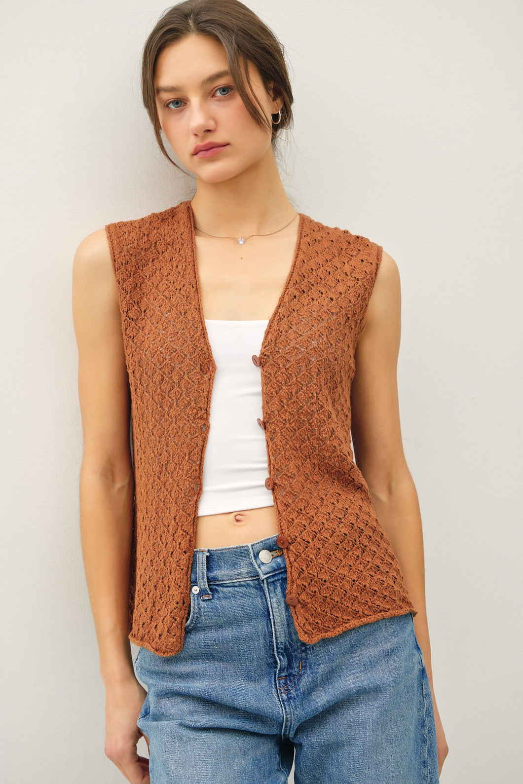 BUTTON UP V-NECK CROCHET TANK