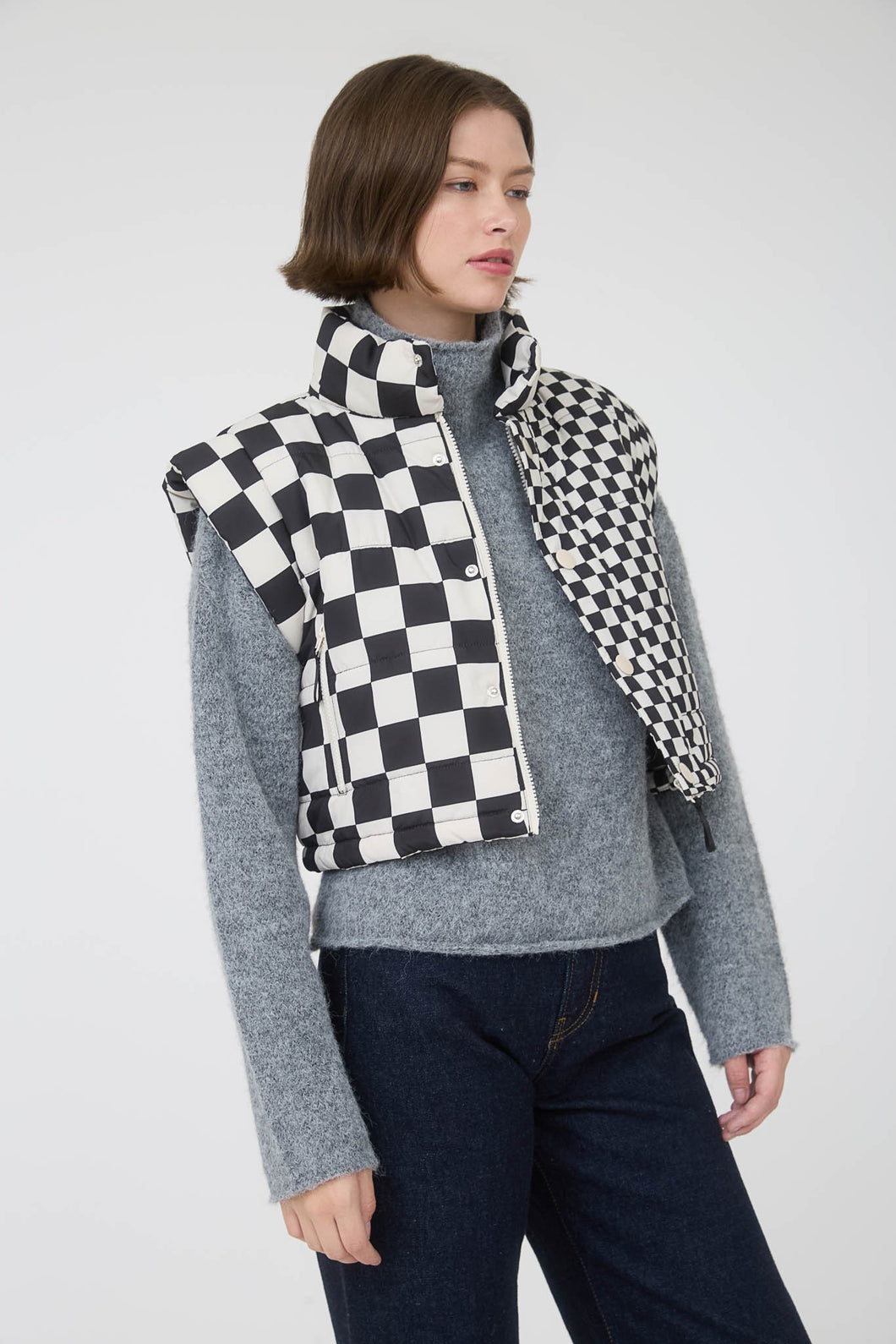 CHECKERED CROPPED ZIP UP PUFFER