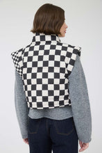 Load image into Gallery viewer, CHECKERED CROPPED ZIP UP PUFFER
