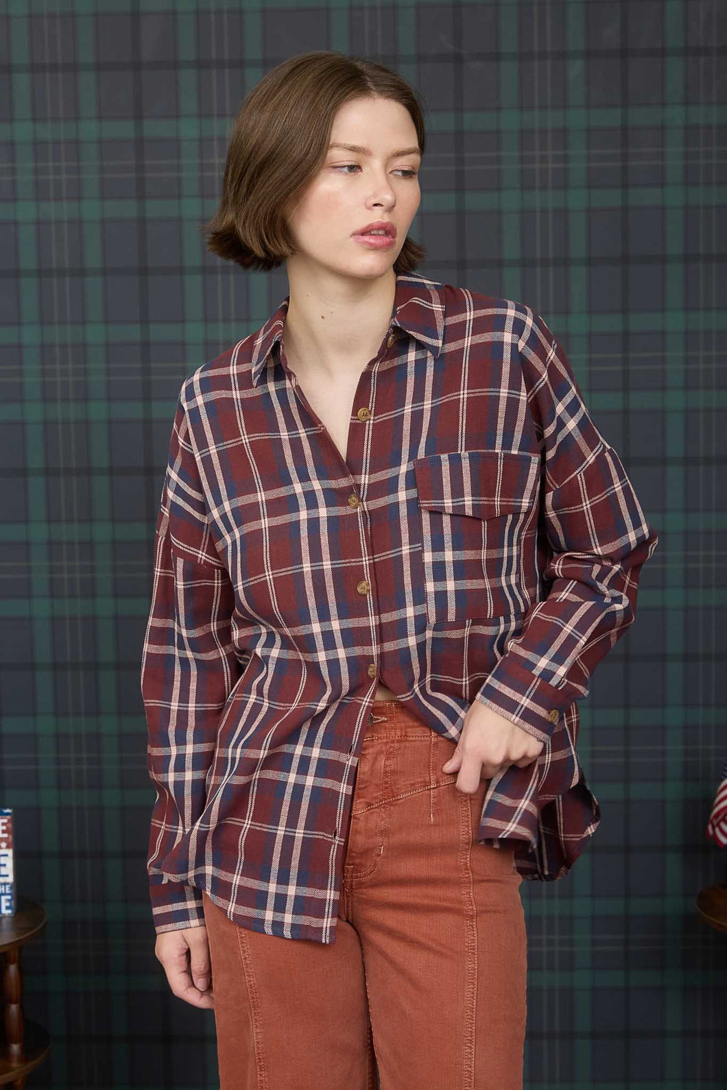 PLAID BUTTON DOWN SHIRT