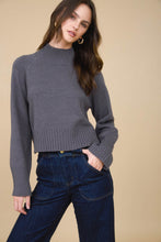 Load image into Gallery viewer, LONG SLEEVE KNIT CROPPED PULLOVER SWEATER
