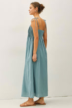 Load image into Gallery viewer, COTTON PINTUCK TIE STRAP MAXI DRESS
