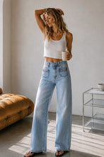 Load image into Gallery viewer, WIDE LEG CHAIN JEANS
