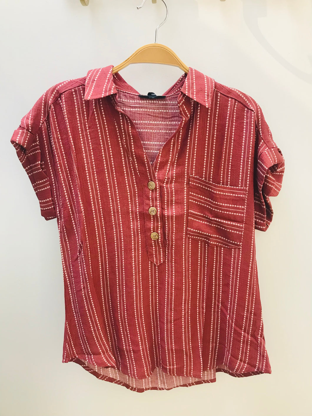 BURGUNDY BLVD STRIPE TOP