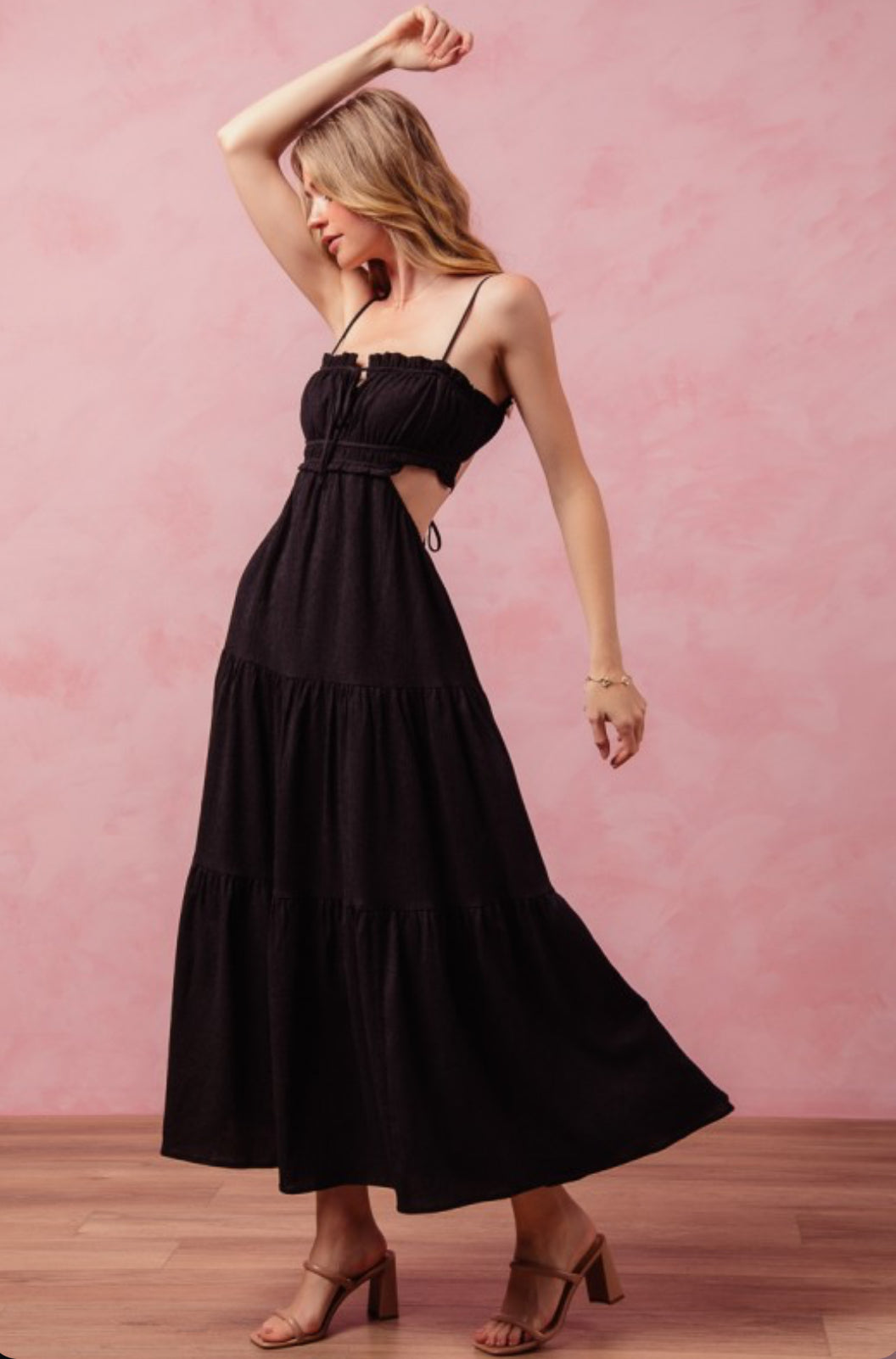 FLOWY BLACK SUNDRESS