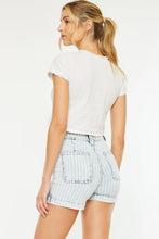 Load image into Gallery viewer, HIGH RISE STRIPE DENIM SHORTS
