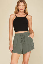 Load image into Gallery viewer, ELASTIC WAIST SIDE POCKET SHORTS
