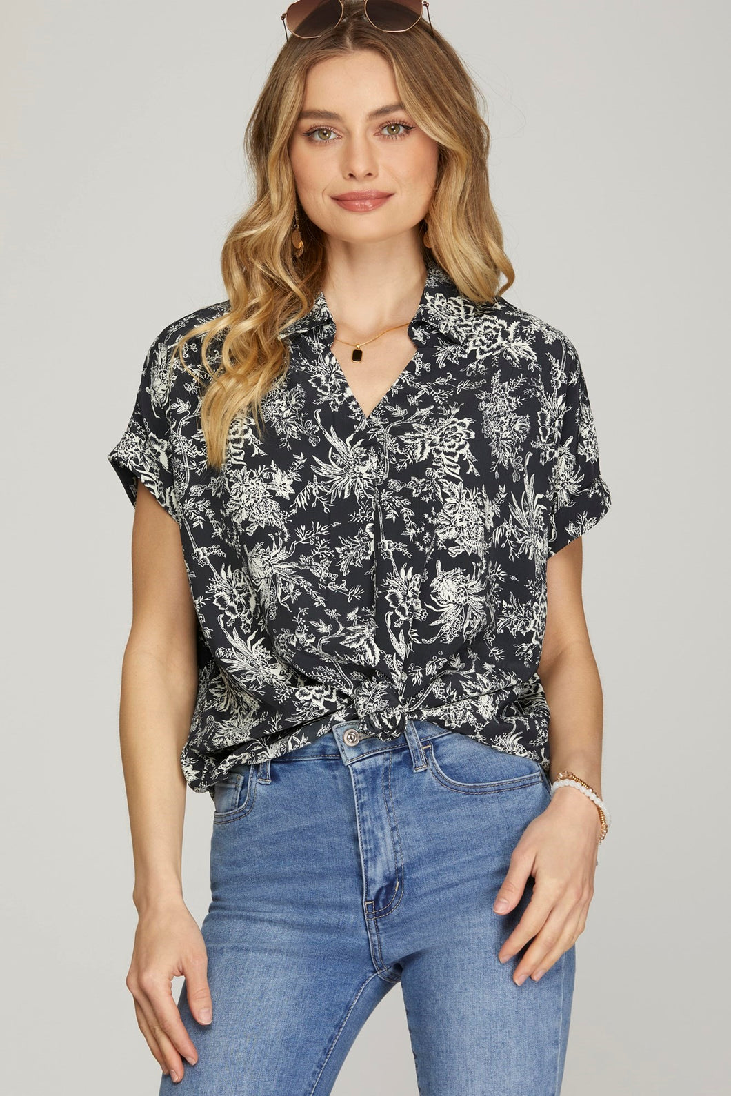NAVY FLORAL PRINT TOP