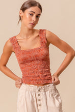 Load image into Gallery viewer, FLORAL JAQUARD TANK TOP
