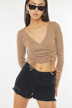 Load image into Gallery viewer, BLACK FRAYED HEM DENIM SHORTS
