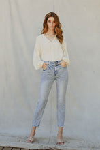 Load image into Gallery viewer, HIGH RISE SLIM STRAIGHT DENIM
